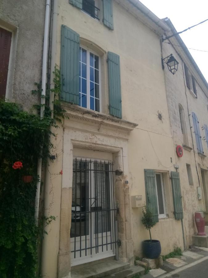 Maison De Village Provencal Vallabregues Exterior photo